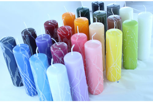 Bloklys med froststreger i forskelige farver dekoreret med froststreger, fåes også med forskellige andre dekorationer.